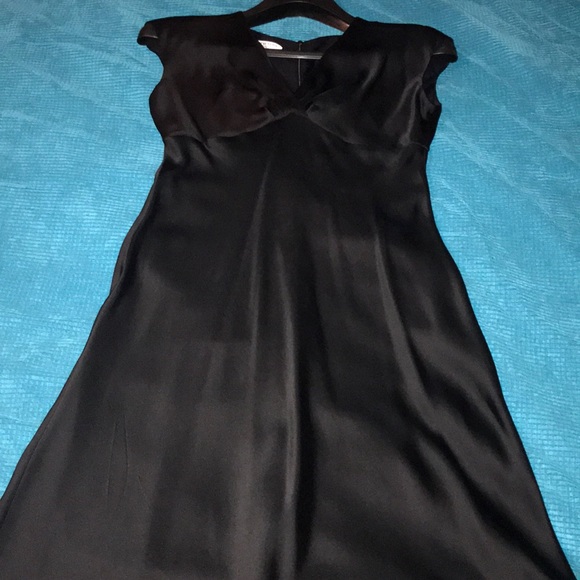 Jones New York Dresses & Skirts - 🕶Little Black Dress👗